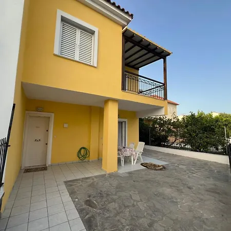 Dom wakacyjny Elia House *